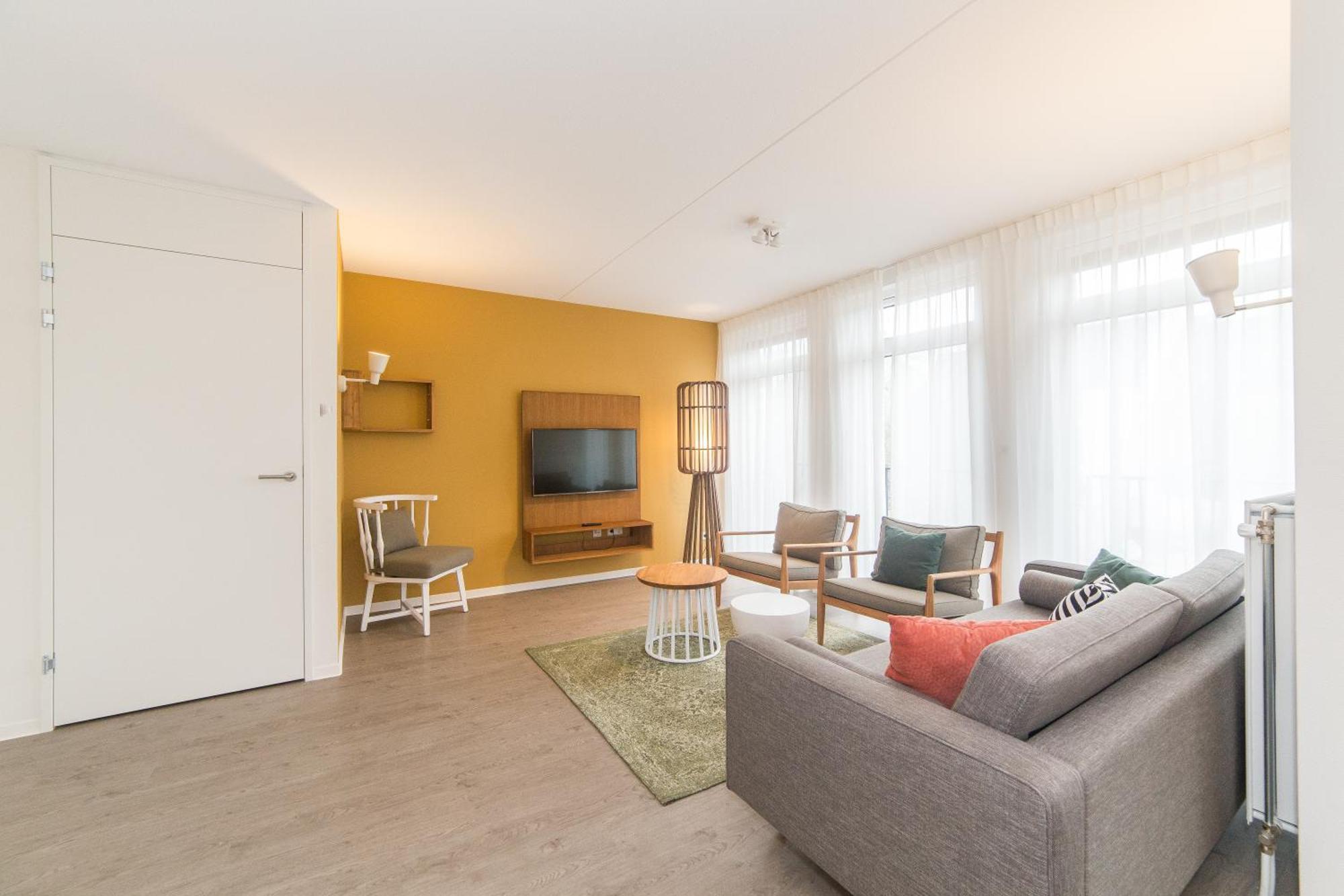 Luxury 3-bedroom Apartment Terrace